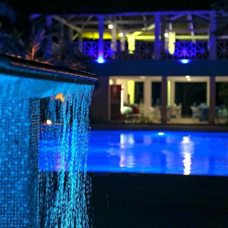 Djembe Beach Resort Кололи Екстериор снимка