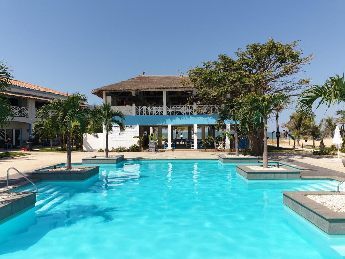 Djembe Beach Resort Кололи Екстериор снимка
