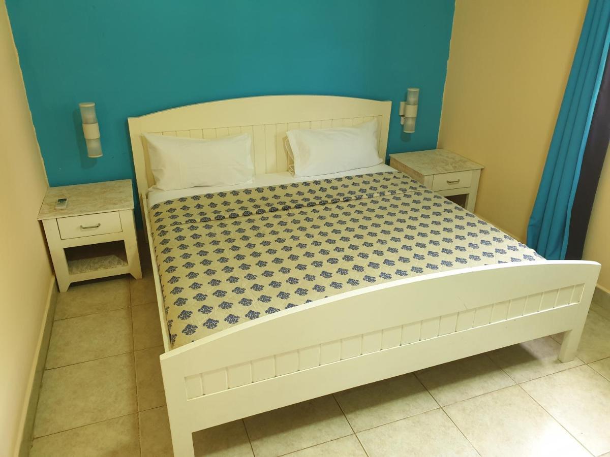 Djembe Beach Resort Кололи Екстериор снимка