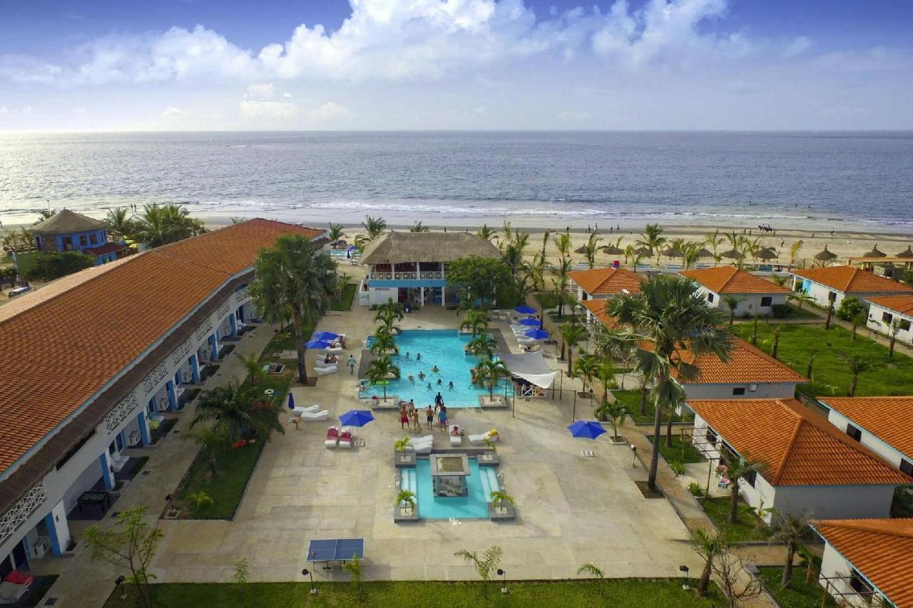 Djembe Beach Resort Кололи Екстериор снимка